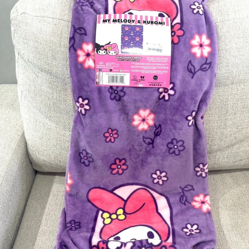 COPY - Purple My Melody & Kuromi Blanket